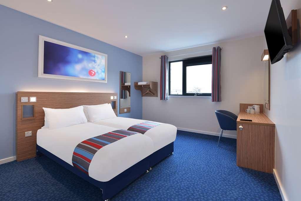 Travelodge London Feltham Pokoj fotografie