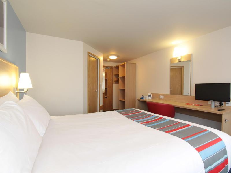 Travelodge London Feltham Exteriér fotografie